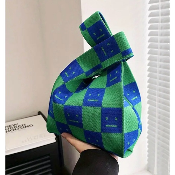 Plaid Pattern Knitted Bag - Picture 4 of 4
